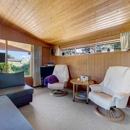 Awesome In With 3 Bedrooms And Wifi 度假居 *