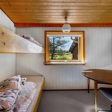 Awesome In With 3 Bedrooms And Wifi 度假居